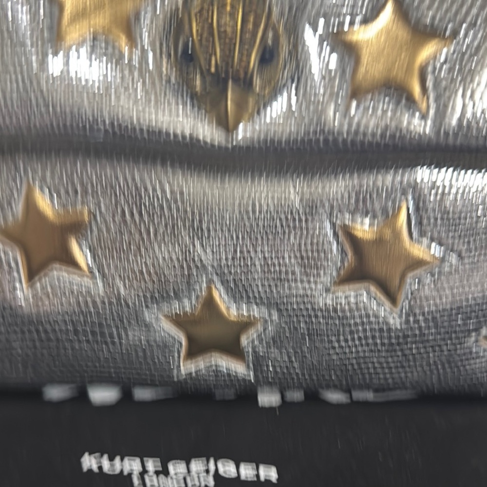 ❤️🍇🍇Host Pick Kurt Geiger Silver and Gold Shoulder Bag 🍇🍇 - Picture 7 of 15